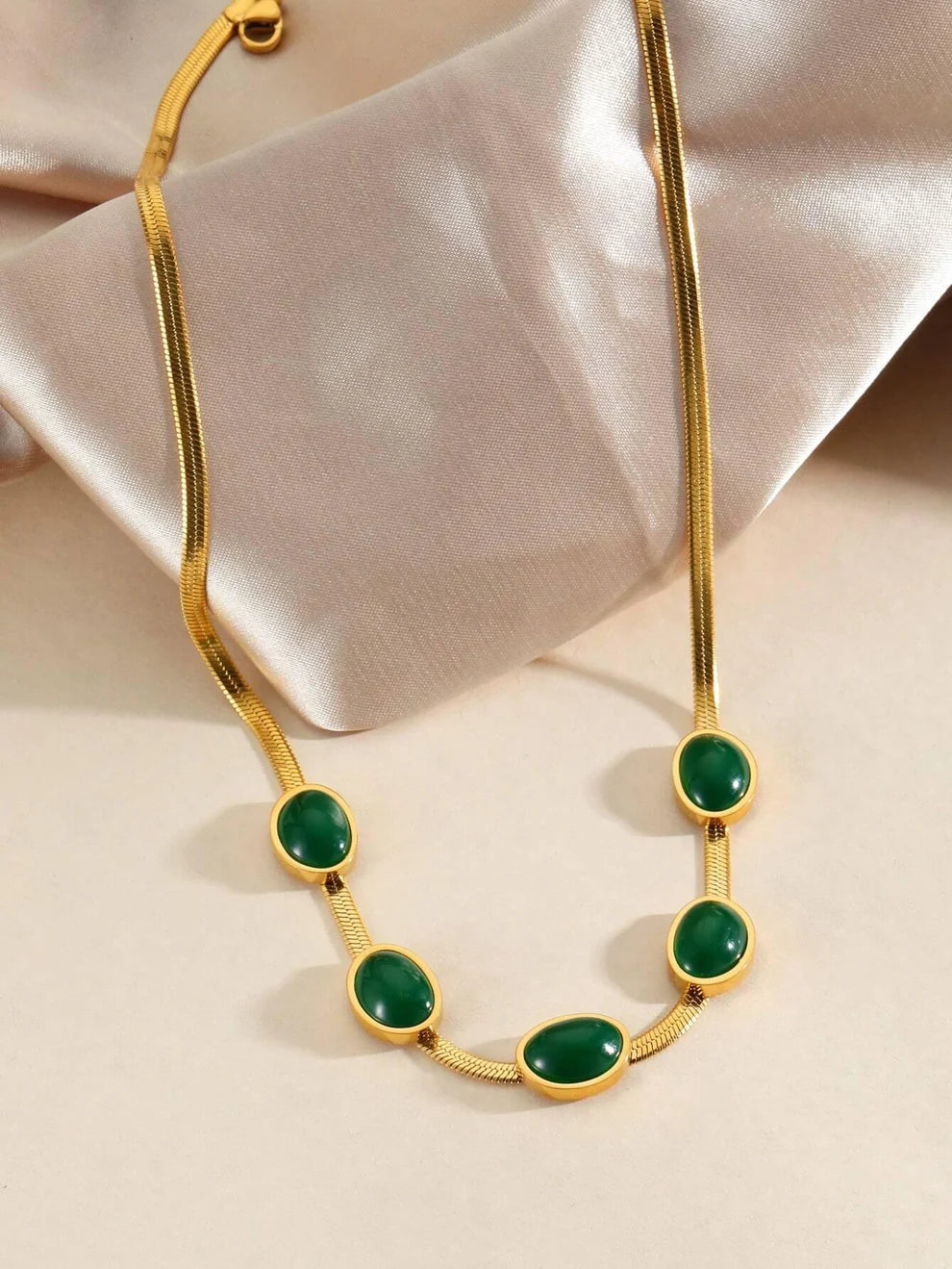 Oval Green💚 Crystal Pendant Necklace Set With Bracelet-😍FLAT 50% OFF😍